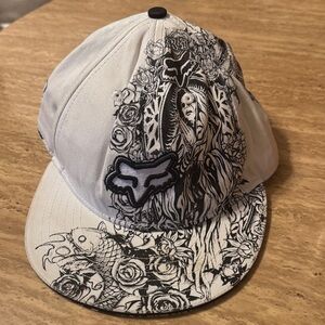 Fox brand Black and White pattern Hat 7 5/8